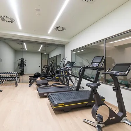 Luster Hotel 5*