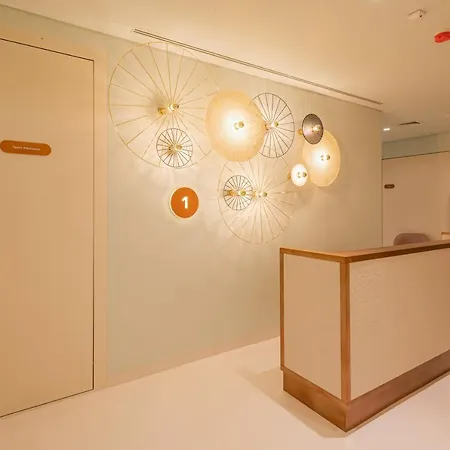 Luster Hotel 4*