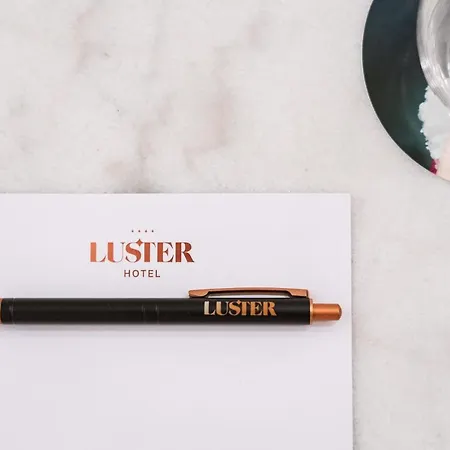 Luster Hotel