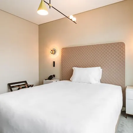 Hotel Luster Lisbon