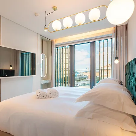 Hotel Luster
